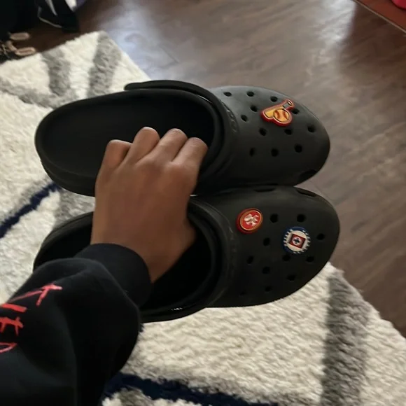 CROCS | Shoes | Crocs Size Ten Good Condition New Comes With  display picture 3